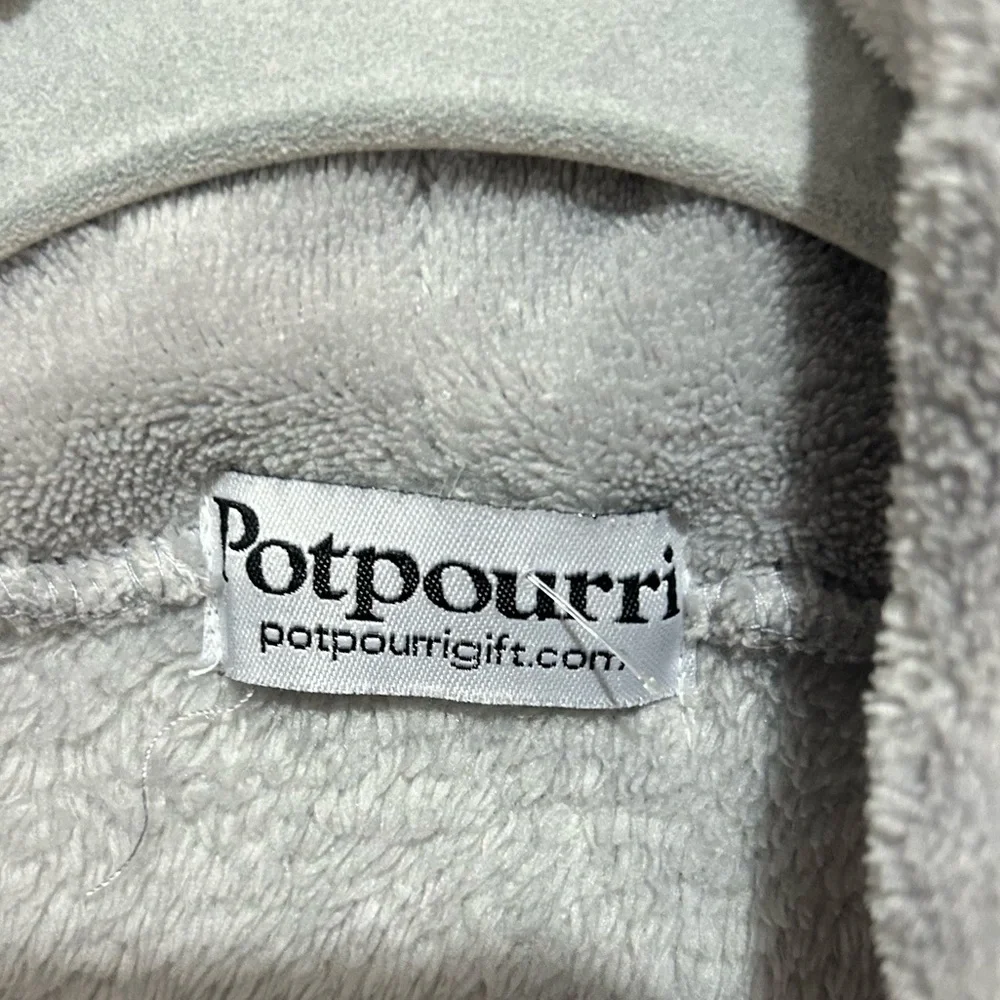 Potpourri Grey Fleece Cowl Neck Cat Face Pouch Lounger Size 1X